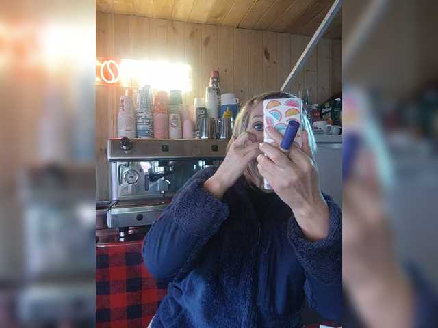 Katriona's BongaCams show and profile