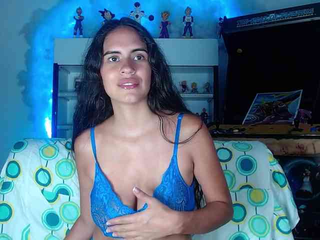 hornybulma webcam