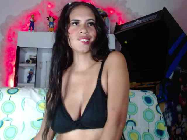 hornybulma webcam