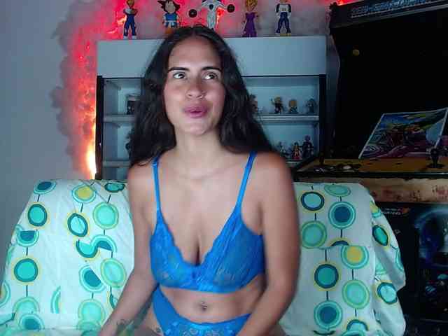 hornybulma webcam