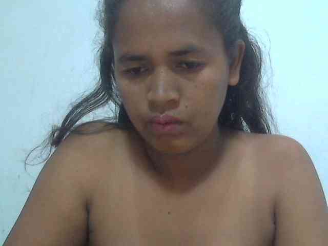 Lolahshow webcam
