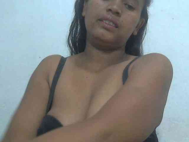 Lolahshow webcam