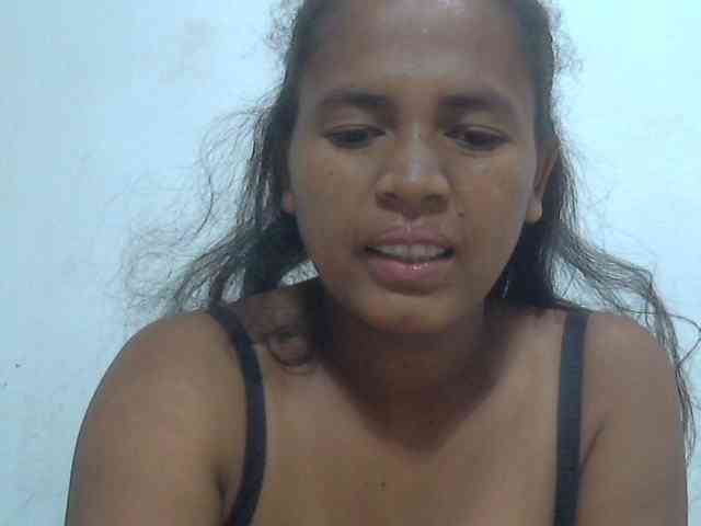 Lolahshow webcam