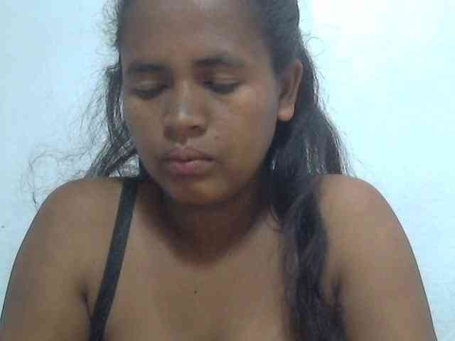 Lolahshow webcam