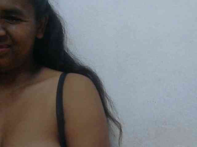 Lolahshow webcam