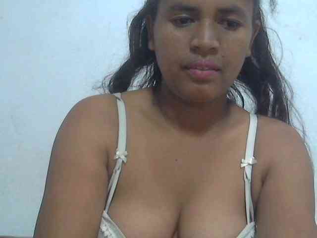 Lolahshow webcam