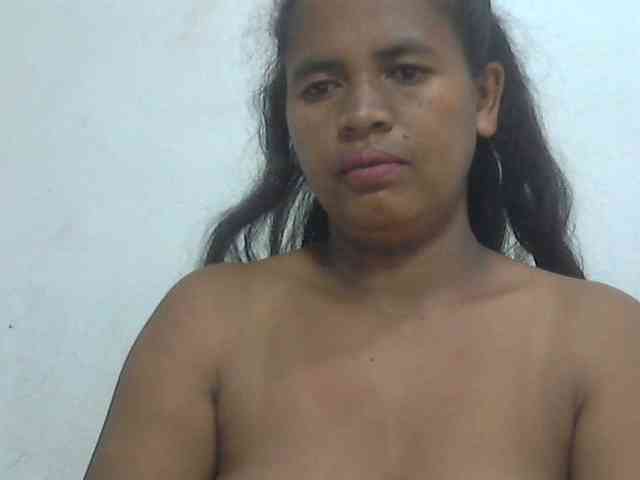 Lolahshow webcam