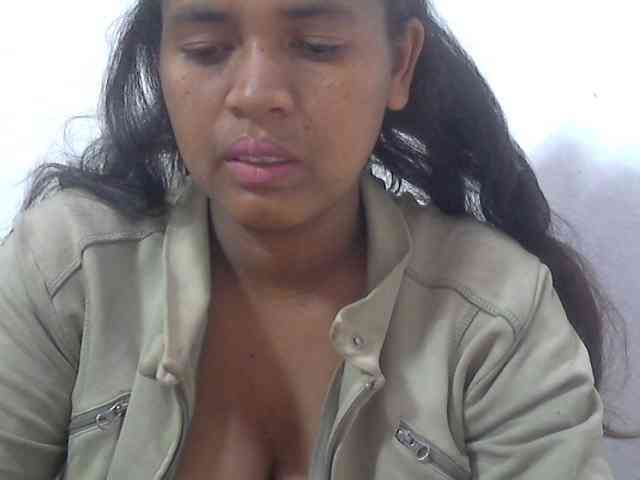 Lolahshow webcam