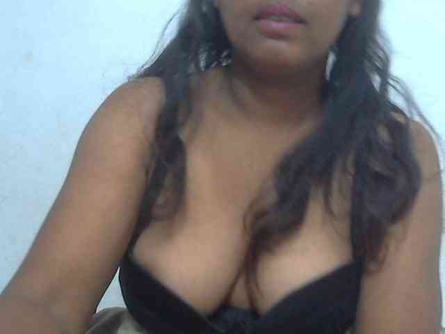Lolahshow webcam