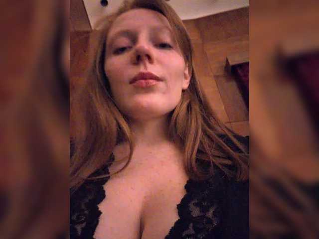 Zlatalata's BongaCams show and profile