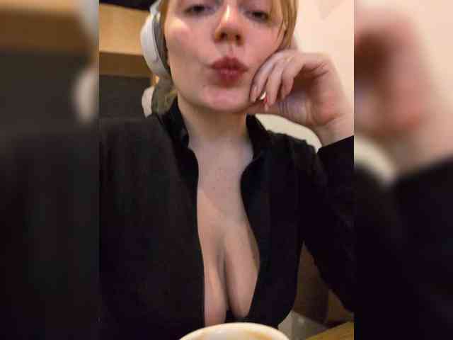 striptease nude Zlatalata