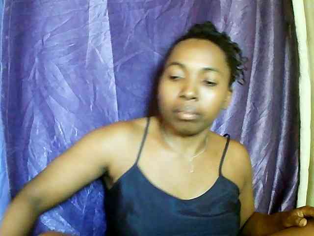 rasoaidah Live Webcam on BongaCams