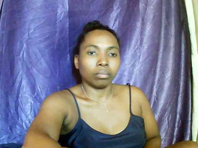 rasoaidah Live Webcam on BongaCams