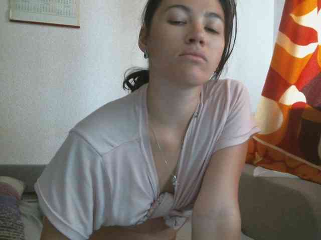 Prettybella7 webcam