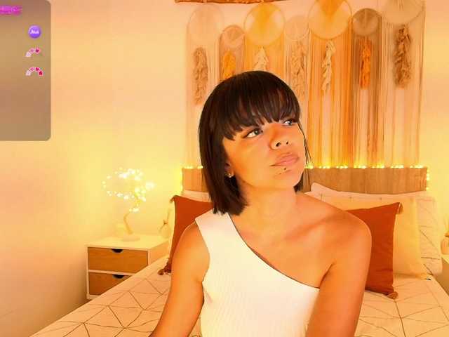 EvyOwens's BongaCams show and profile