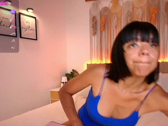 EvyOwens's BongaCams show and profile