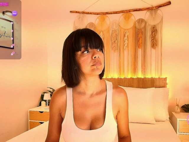 EvyOwens live cam profile