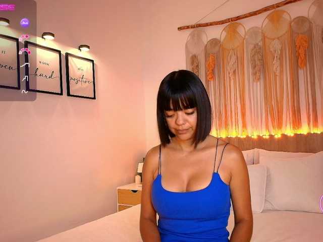 EvyOwens's BongaCams show and profile