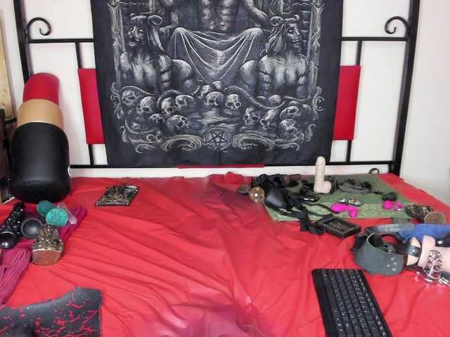 Princess18xxx's BongaCams show and profile