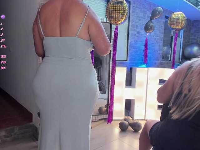 mature-younga's BongaCams show and profile