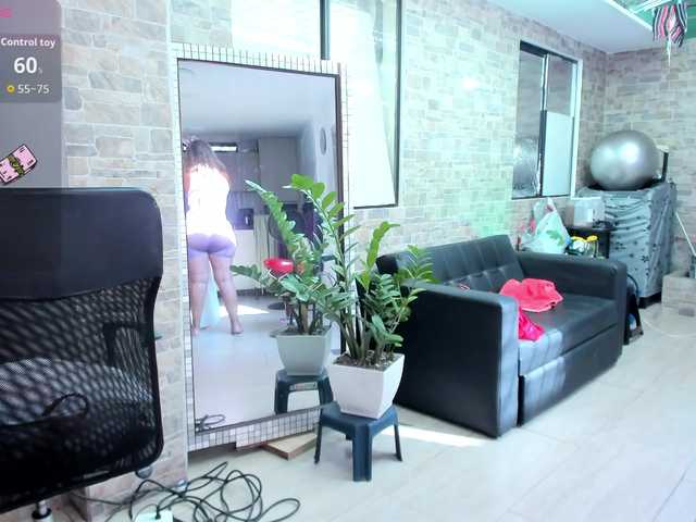  mature-younga chat room