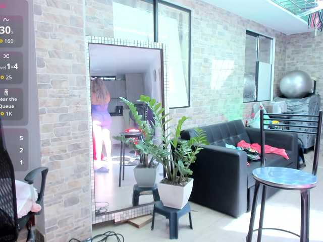 Sex chat gratuit in direct cu mature-younga pe BongaCams