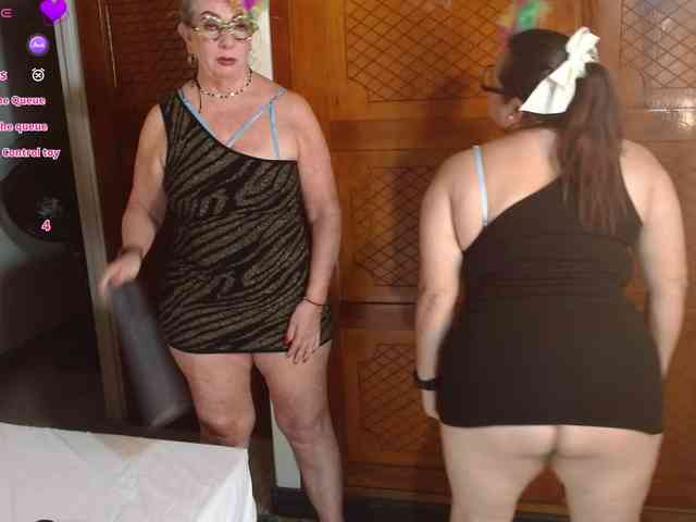 mature-younga webcam