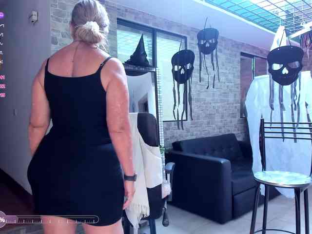 mature-younga webcam