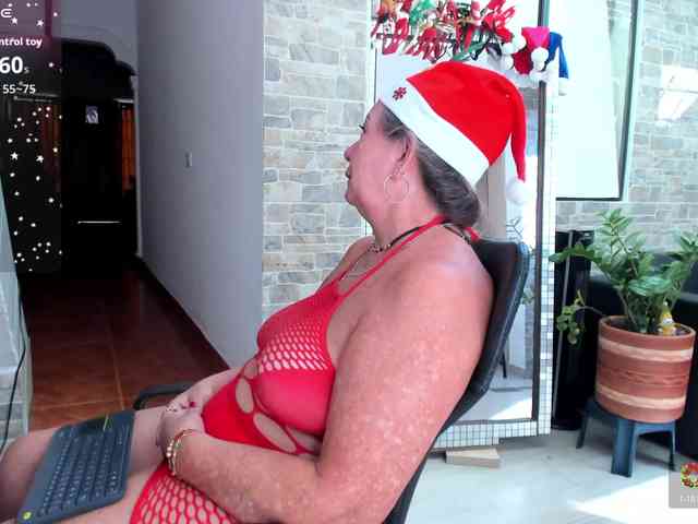 mature-younga webcam