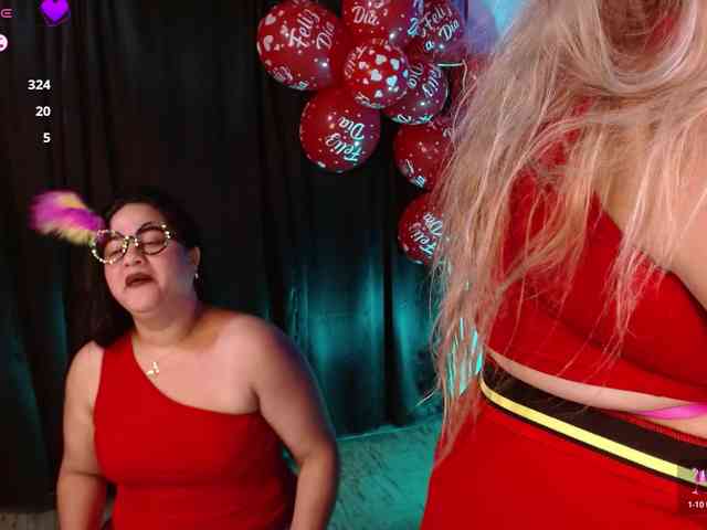 mature-younga webcam