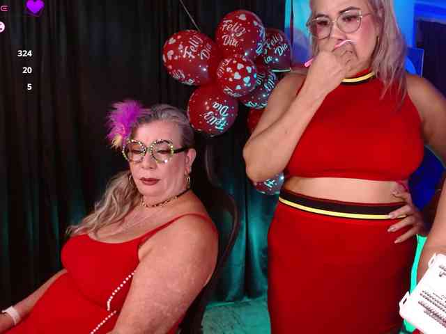 mature-younga webcam