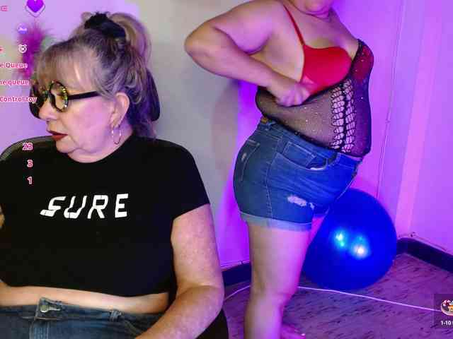 mature-younga webcam