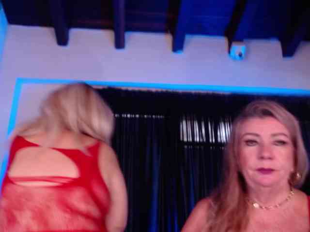 mature-younga mature-younga