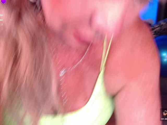 mature-younga webcam