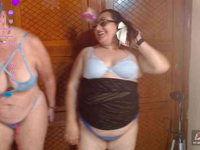 mature-younga webcam