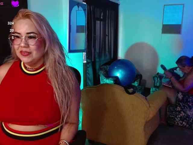 mature-younga webcam