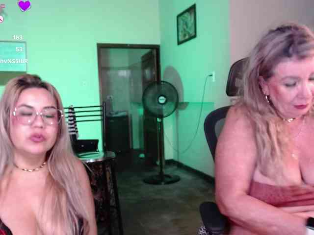 mature-younga webcam