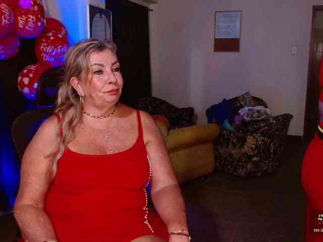 mature-younga webcam