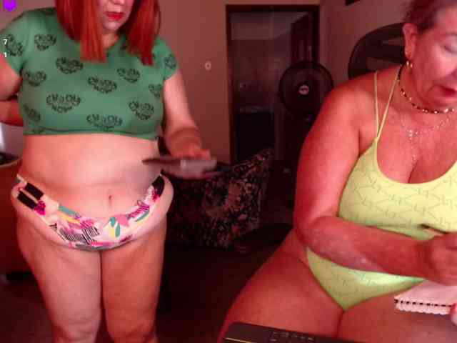 mature-younga webcam