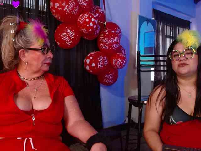 mature-younga webcam