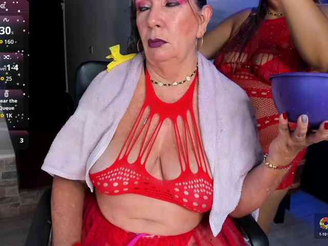 mature-younga webcam