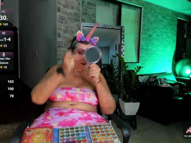 mature-younga webcam