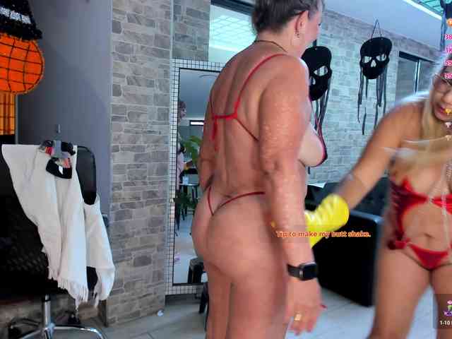 mature-younga webcam