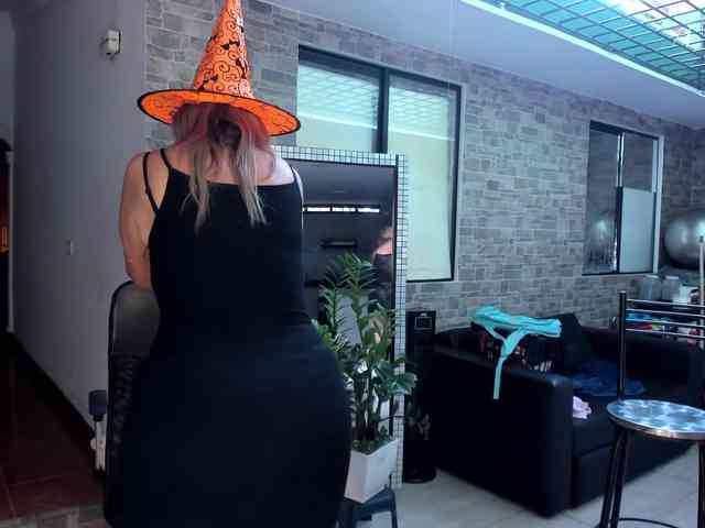 mature-younga mature-younga