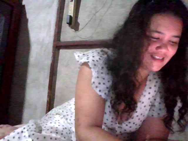 LovelyShaxxx3 webcam