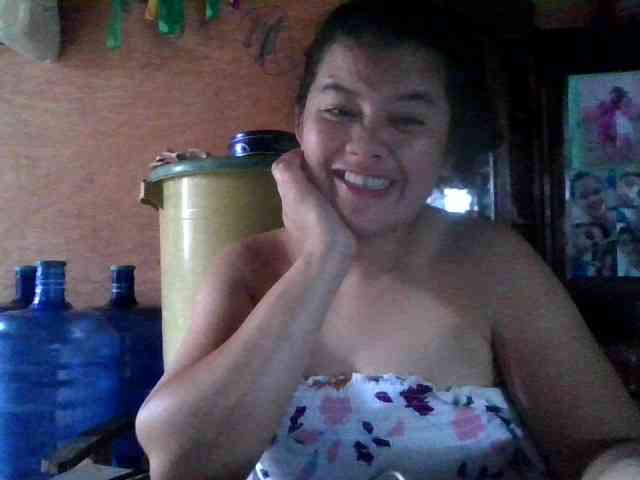 LovelyShaxxx3 webcam