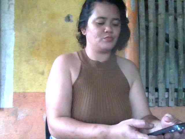 LovelyShaxxx3 webcam