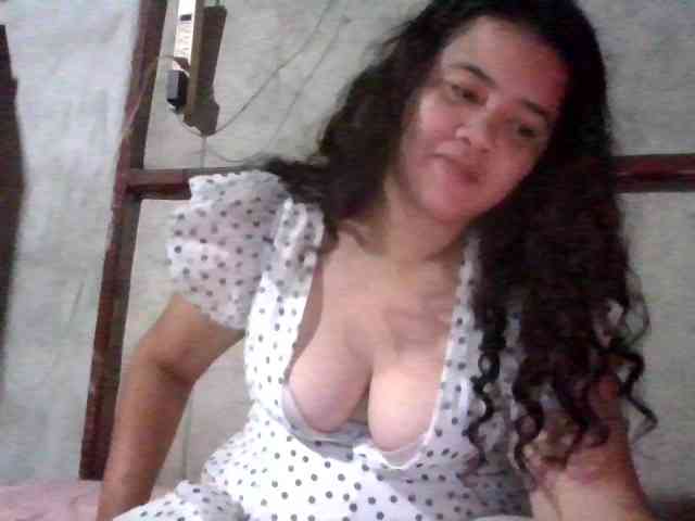 LovelyShaxxx3 webcam