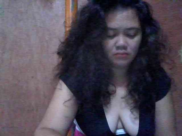 LovelyShaxxx3 webcam