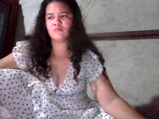 LovelyShaxxx3 webcam